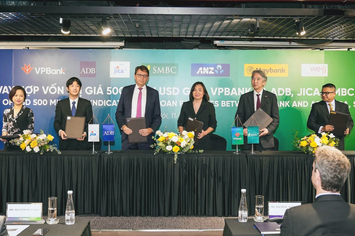 Lãi suất tiền gửi không kỳ hạn của VPBank tăng lên mức kịch trần 1%/năm