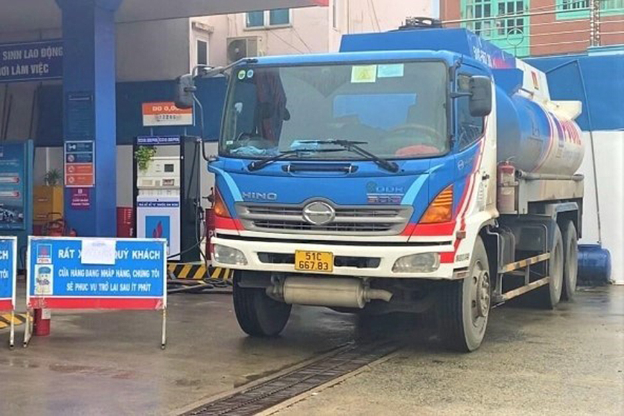 Bộ GTVT yêu cầu tạo điều kiện cho xe vận chuyển xăng dầu
