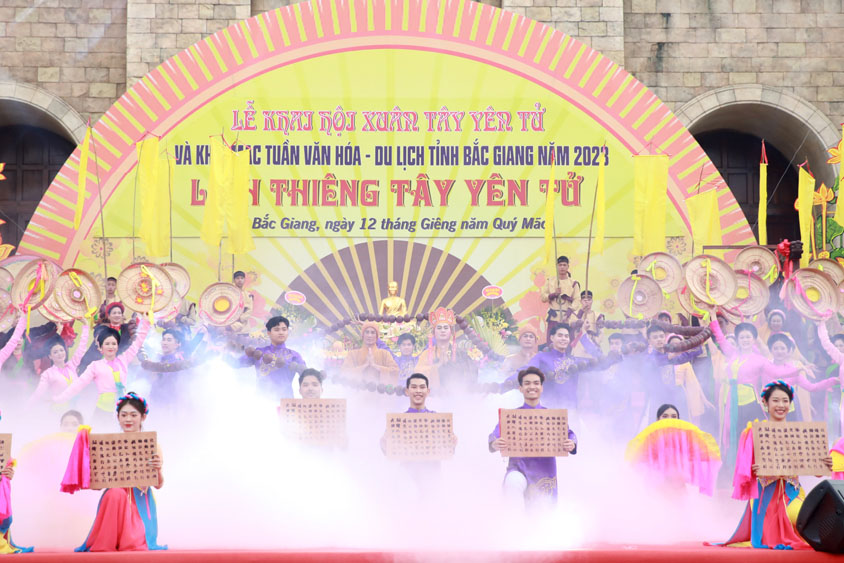 Bắc Giang xử phạt 90 triệu đồng đối tượng vận chuyển chân gà tẩm ướp nhập lậu