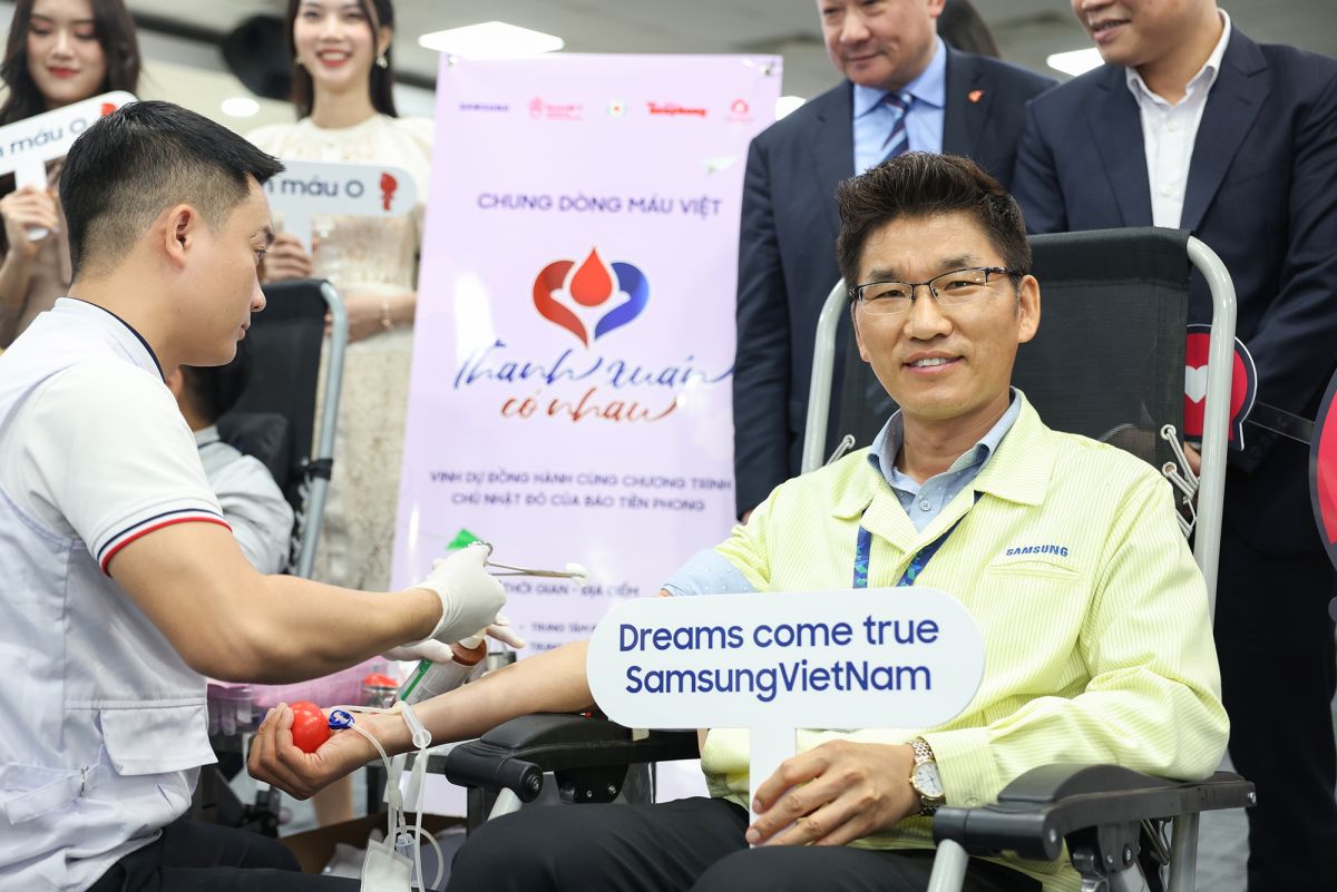 Thủ tướng dự lễ khánh thành Trung tâm R&D của Samsung tại Việt Nam