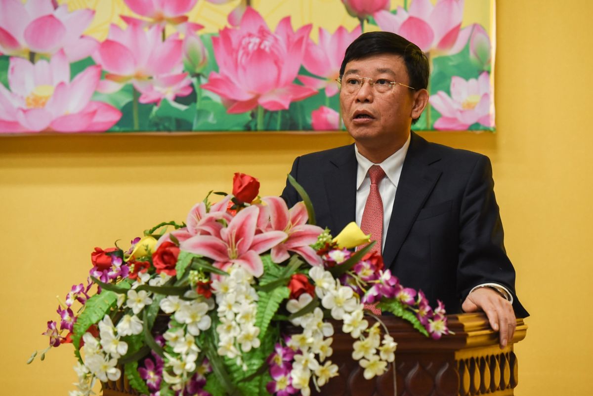 Ông Ngô Tân Phượng Phó chủ tịch UBND tỉnh Bắc Ninh chủ trì cuộc họp báo.