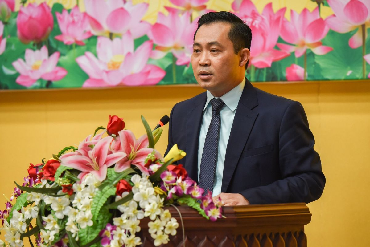 Ông Trịnh Hữu Hùng Giám đốc Sở Văn hóa thể thao và Du lịch tỉnh Bắc Ninh phát biểu tại cuộc họp báo.