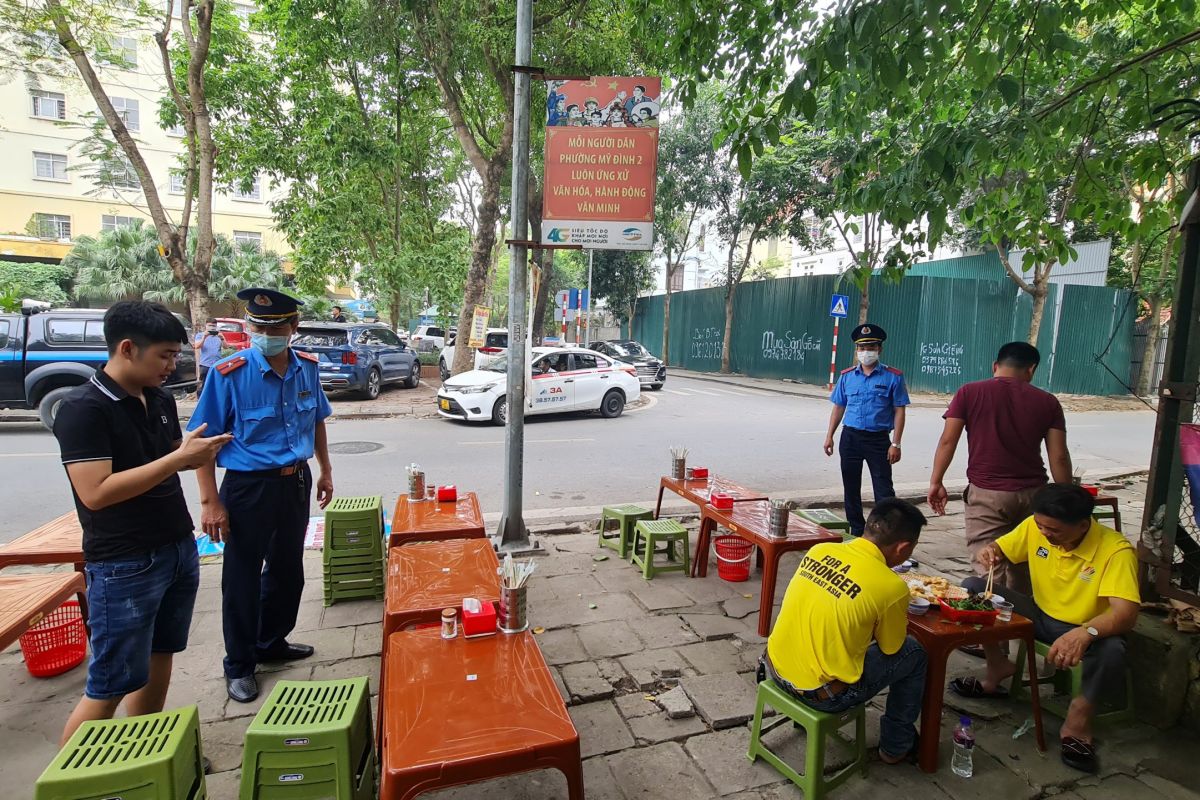 Hà Nội quyết giành lại vỉa hè cho người đi bộ
