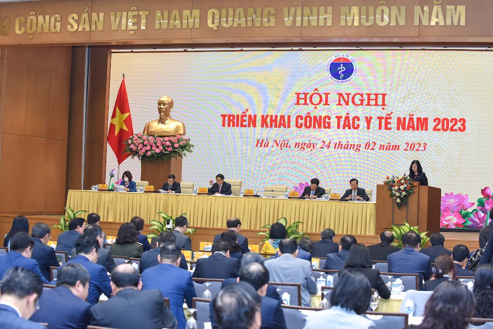 Hội nghị được tổ chức trực tuyến từ điểm cầu Trụ sở Chính phủ (Hà Nội) tới điểm cầu tại 63 tỉnh, thành phố trong cả nước.