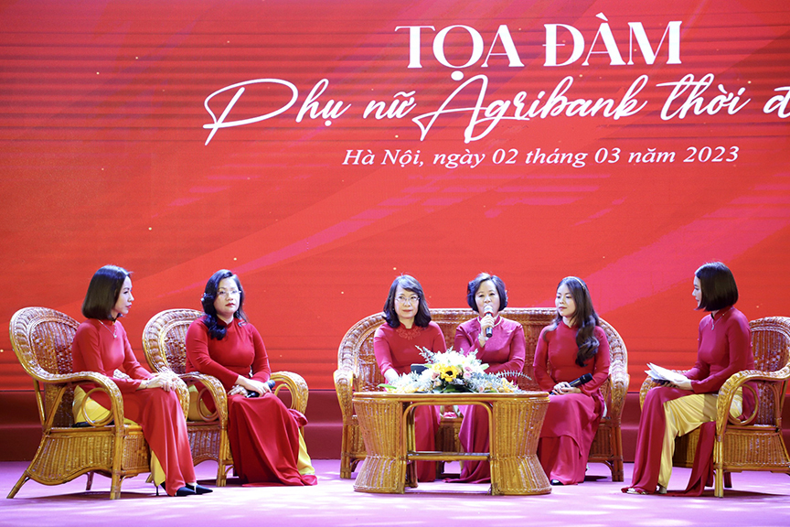 Ngành ngân hàng cần nhiều nữ giới hơn ở các vị trí lãnh đạo