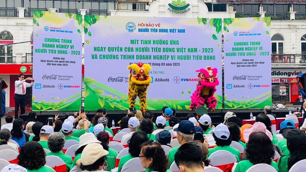 Mít tinh hưởng ứng Ngày Quyền của người tiêu dùng Việt Nam năm 2023.