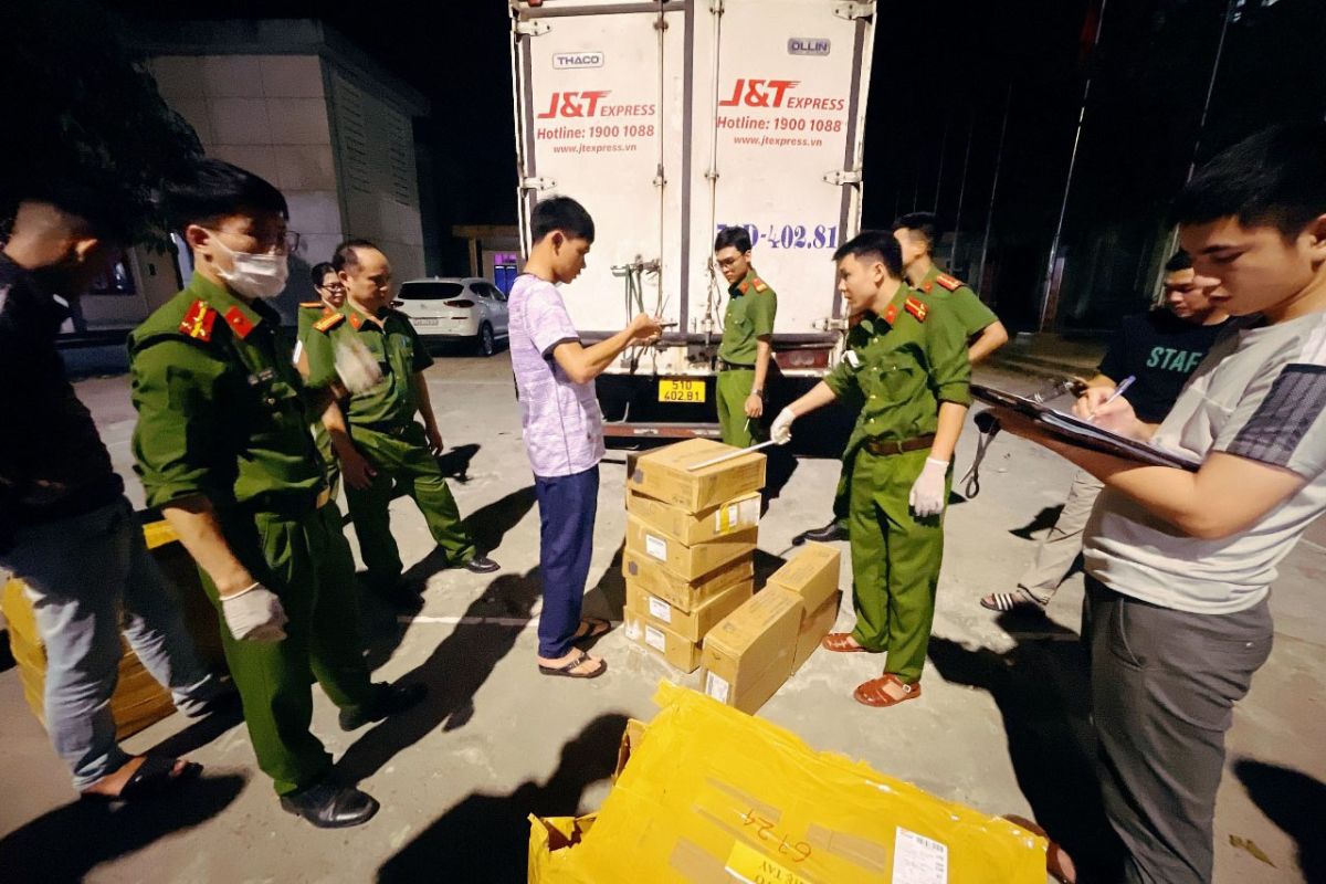 Phú Yên liên tiếp phát hiện mỹ phẩm, thực phẩm chức năng không có chứng từ