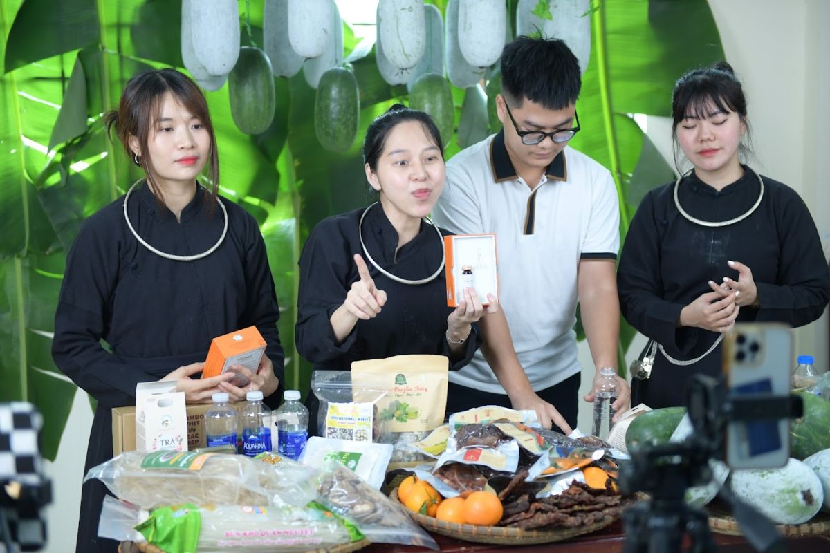 Hơn 55 nghìn lượt khách tham gia hội chợ OCOP Quảng Ninh - Hè 2023