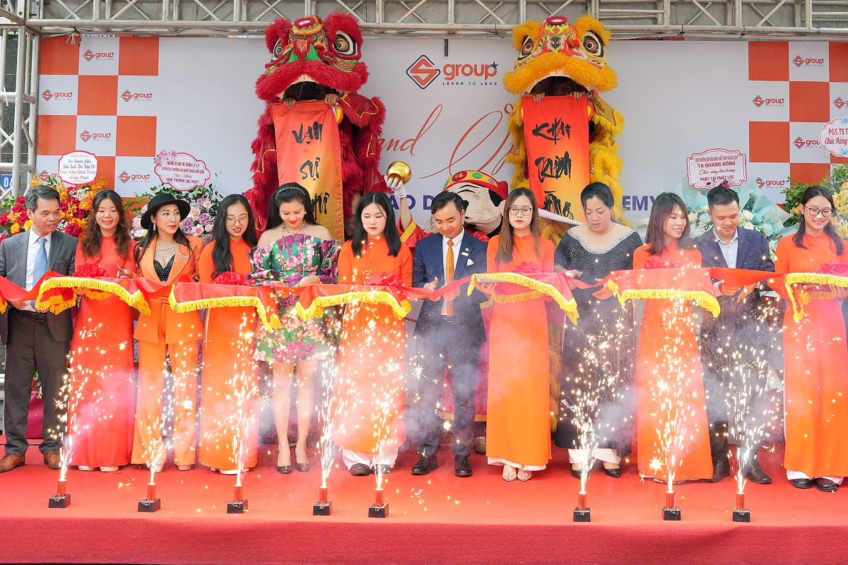 Khám phá nông trường rau má hàng trăm héc-ta chuẩn VietGAP tại Long An