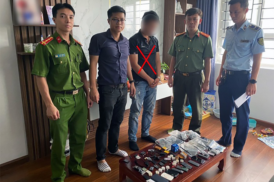 Hà Nội triệt phá đường dây cung cấp thiết bị gian lận thi cử trước kỳ thi THPT Quốc gia