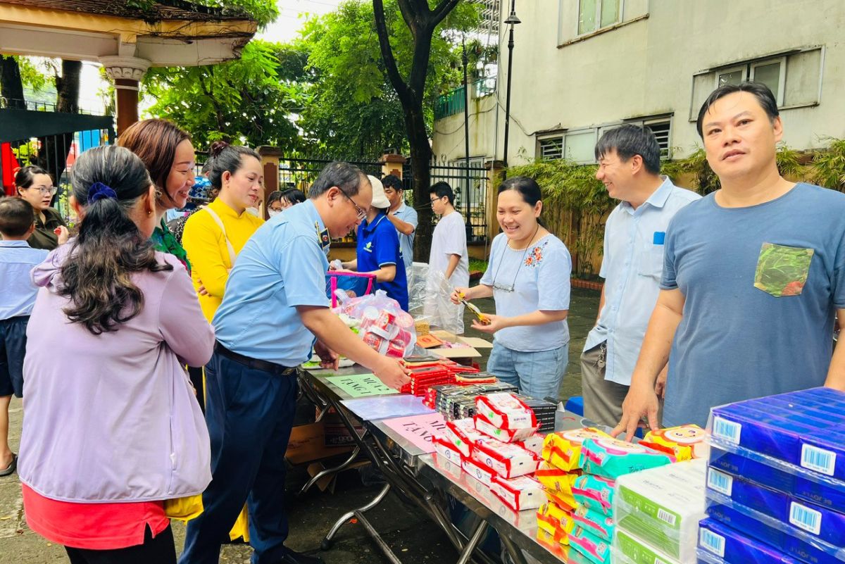 Hải Dương tổ chức trưng bày nhận diện “Hàng thật - hàng giả”