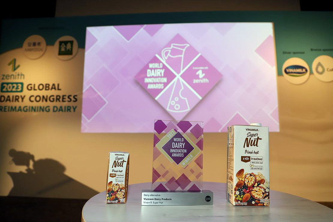 Sữa 9 loại hạt Vinamilk Super Nut giành 3 giải thưởng quốc tế.