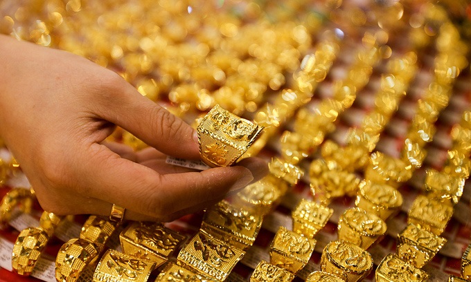 Giá vàng hôm nay 24/9: Giá vàng trong nước chênh với thế giới hơn 12 triệu đồng/lượng