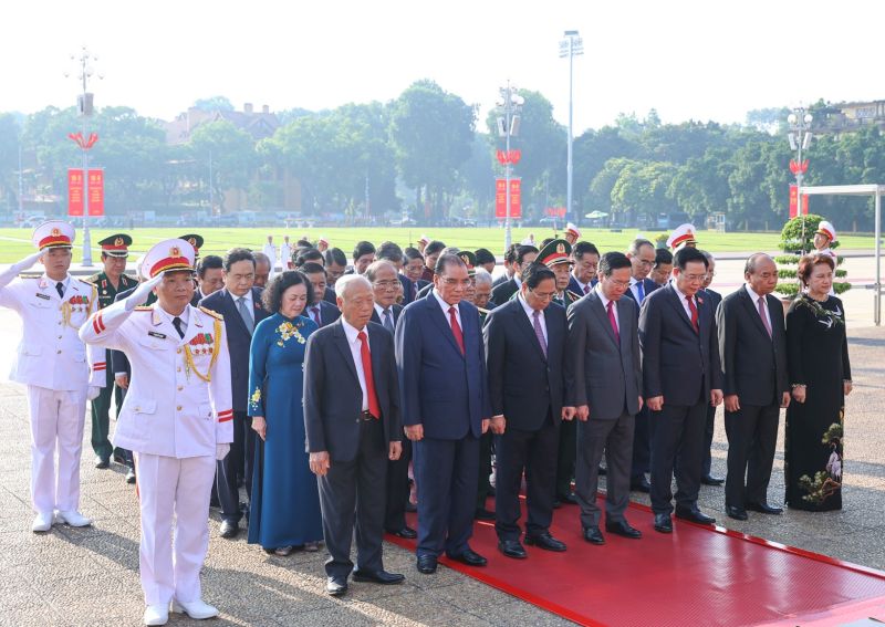 Lãnh đạo Đảng, Nhà nước vào Lăng viếng Chủ tịch Hồ Chí Minh nhân dịp Quốc khánh 2/9
