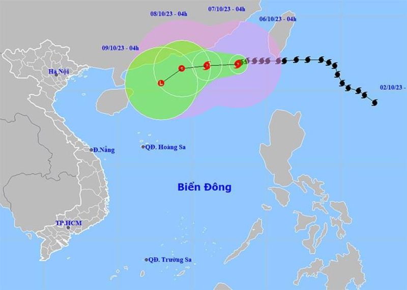 Bão số 4 sức gió mạnh nhất vùng, gây sóng lớn khu vực Bắc Biển Đông
