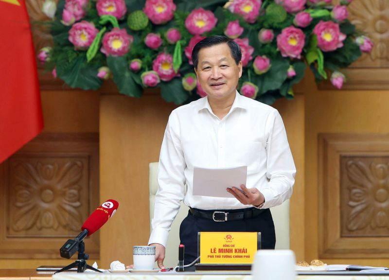 Phó Thủ tướng Lê Minh Khái chỉ đạo điều hành CPI năm 2023 tăng hợp lý để giữ ổn định đời sống, hỗ trợ sản xuất, kinh doanh. Ảnh Chinhphu.vn.