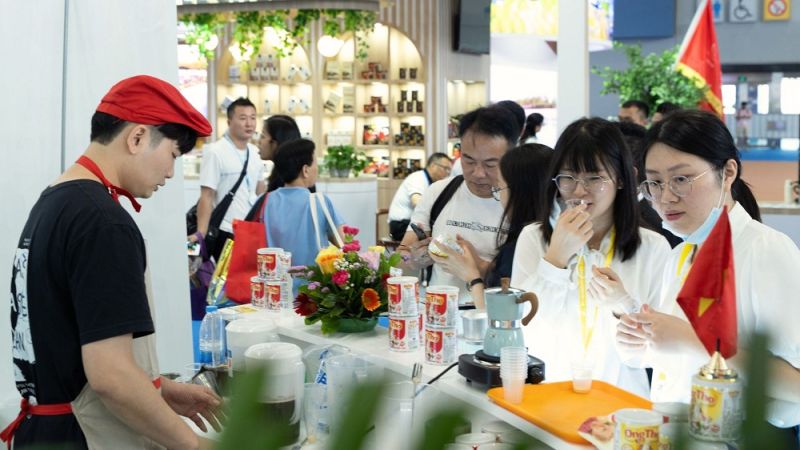 Vinamilk tham gia Hội chợ quốc tế các doanh nghiệp vừa và nhỏ (CISMEF) lần thứ 18 diễn ra tại Quảng Châu, Trung Quốc.