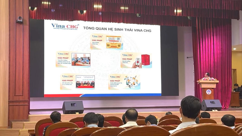 TGĐ Vina CHG, ông Nguyễn Viết Hồng chia sẻ về các giải pháp cốt lõi thuộc Hệ sinh thái chống hàng giả của Vina CHG.