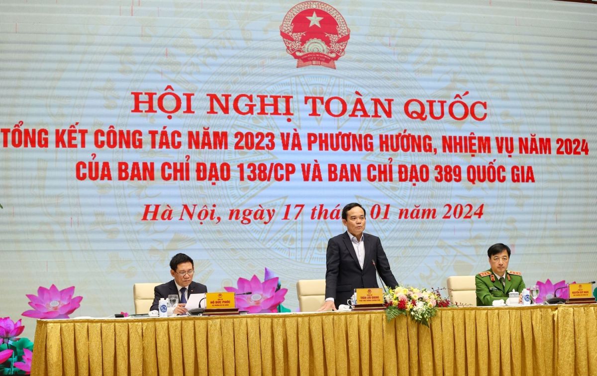 Phó Thủ tướng Chính phủ Trần Lưu Quang chủ trì hội nghị.