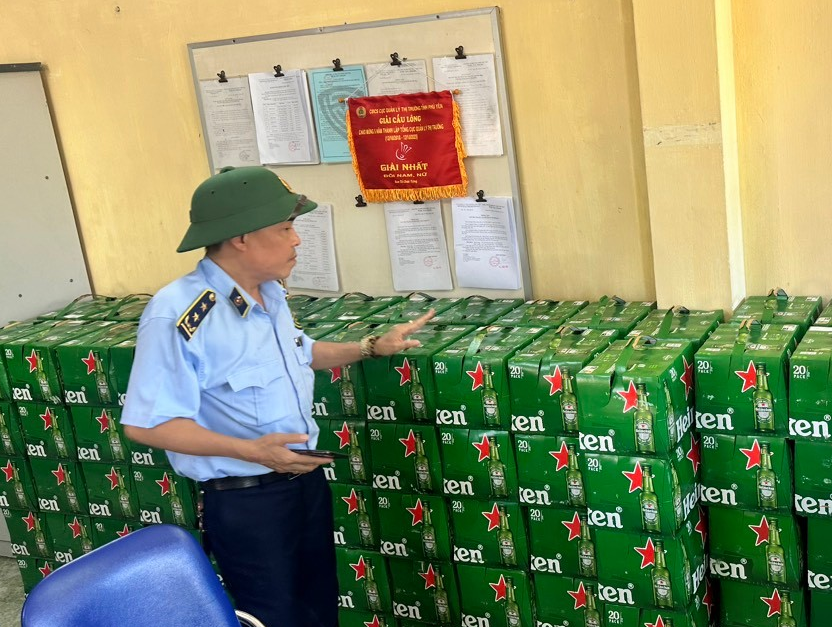 Phú Yên: Lực lượng chức năng tạm giữ nhiều hàng hóa không có hóa đơn chứng từ
