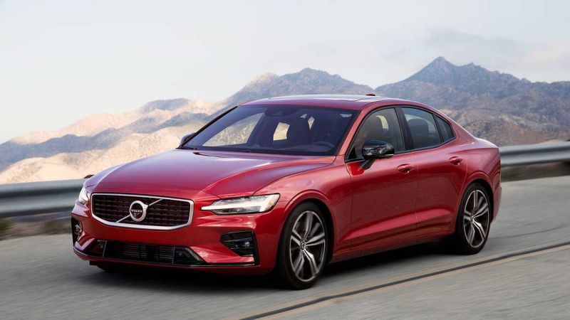 Volvo triệu hồi hơn 1.300 xe tại Mỹ vì lỗi dây an toàn