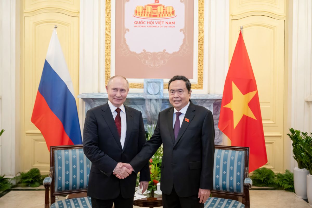 Tổng thống Putin đề nghị cơ quan lập pháp hai nước tiếp tục tăng cường hợp tác nghị viện