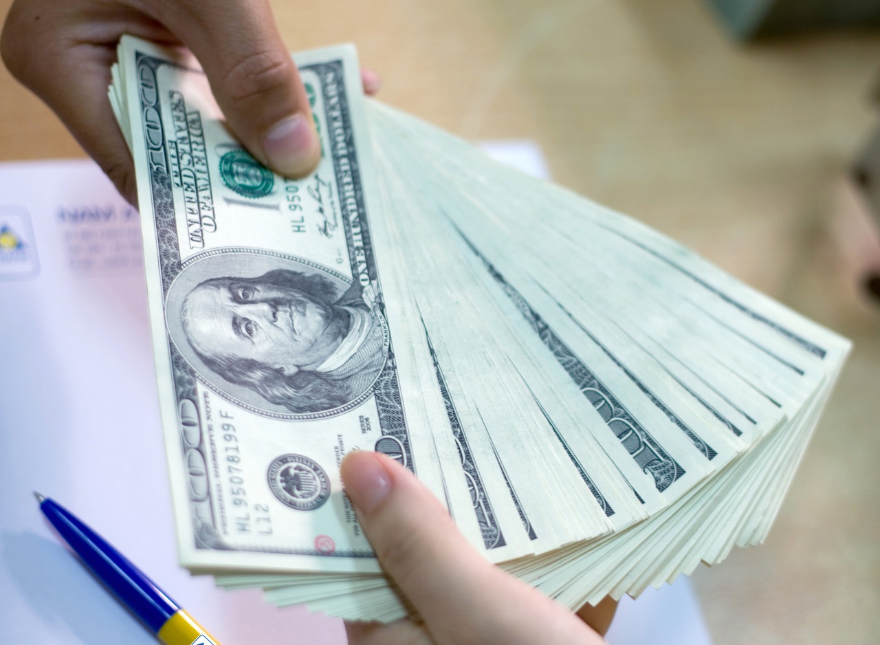 Tỷ giá USD hôm nay 16/11: Trong nước tăng, thế giới quay đầu giảm
