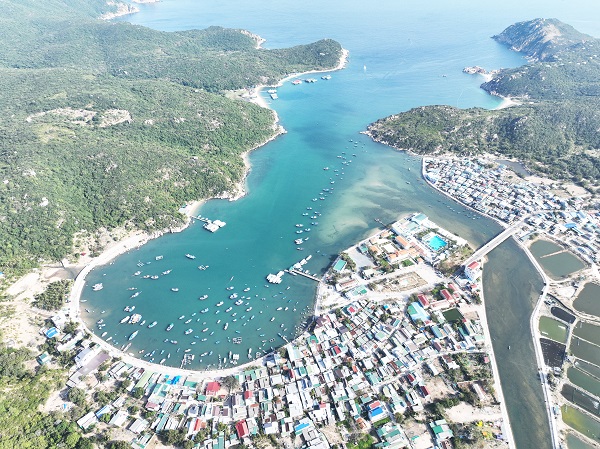 Chung kết Cuộc thi Nam vương Du lịch thế giới 2025 sẽ diễn ra tại vịnh Vĩnh Hy, tỉnh Ninh Thuận ngày 18/2/2025