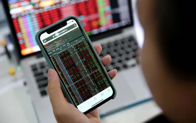 VN-Index hôm nay: Nhà đầu tư có thể giao dịch nhóm cổ phiếu chứng khoán, cao su, nếu đạt ngưỡng