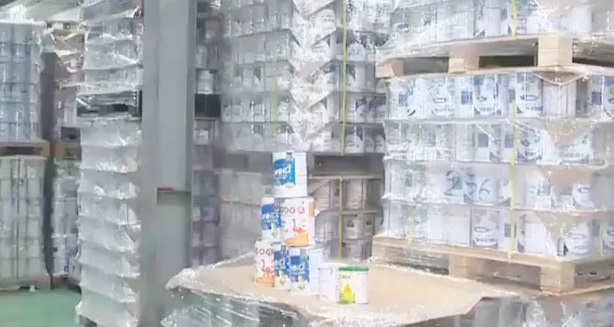 Kho sữa giả bị phát hiện gần đây. Ảnh: VTV