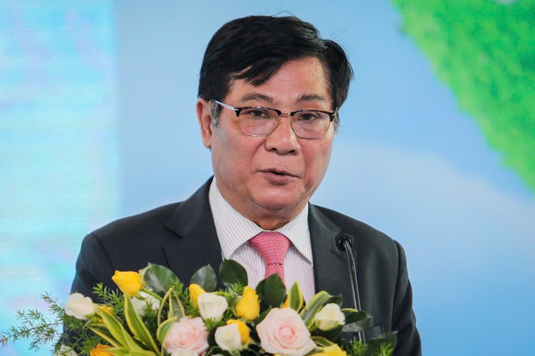 PGS. TS. Trần Quang Trung, Chủ tịch Hiệp hội Sữa Việt Nam cho biết, người tiêu dùng nên lựa chọn mua sản phẩm của các thương hiệu uy tín, có nguồn gốc rõ ràng, được phân phối qua hệ thống chính thức - Ảnh: VGP/MT PGS. TS. Trần Quang Trung, Chủ tịch Hiệp hội Sữa Việt Nam cho biết, người tiêu dùng nên lựa chọn mua sản phẩm của các thương hiệu uy tín, có nguồn gốc rõ ràng, được phân phối qua hệ thống chính thức - Ảnh: VGP/MT