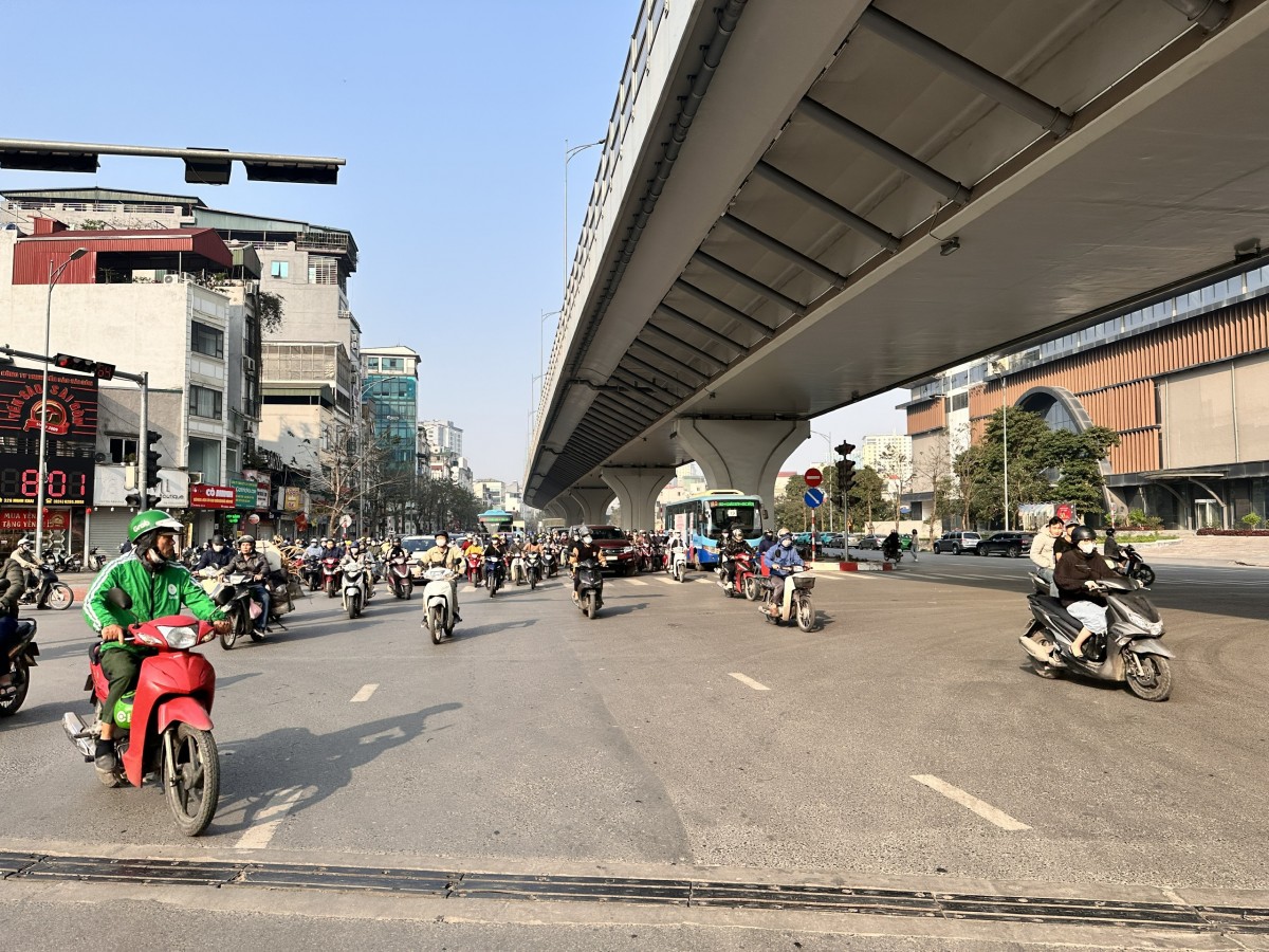 Thời tiết ngày 9/5: Bắc Bộ bước vào đợt nắng nóng đỉnh điểm, Nam Bộ mưa dông