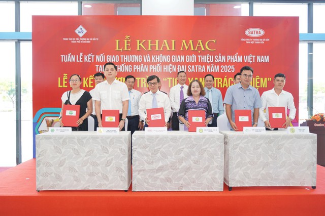 Chương trình tạo điều kiện thuận lợi để các doanh nghiệp giao lưu, chia sẻ kinh nghiệm và kết nối nguồn lực với các doanh nghiệp lớn - Ảnh: VGP/MT Chương trình tạo điều kiện thuận lợi để các doanh nghiệp giao lưu, chia sẻ kinh nghiệm và kết nối nguồn lực với các doanh nghiệp lớn - Ảnh: VGP/MT