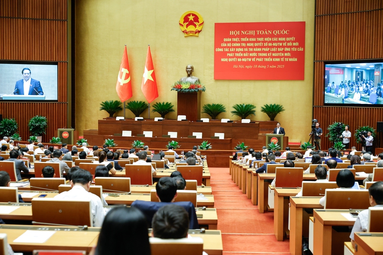 Thủ tướng: Thương trường là chiến trường, cần tạo động lực, truyền cảm hứng cho doanh nhân và phát động toàn dân thi đua làm giàu