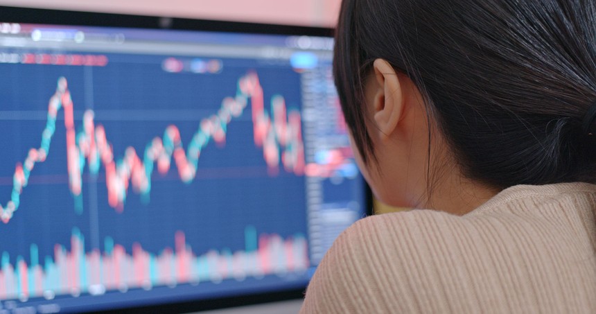 VN-Index hôm nay: Nhà đầu tư xem xét cổ phiếu bất động sản, chứng khoán, xăng dầu - dầu khí