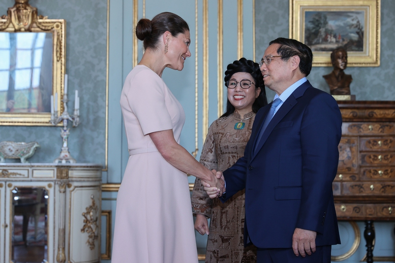 Thủ tướng Phạm Minh Chính hội kiến Công chúa kế vị Thụy Điển và Phu quân