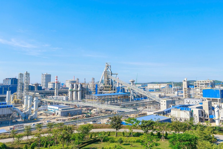 Năm thứ 2 liên tiếp, Tập đoàn Hòa Phát có mặt trong Bảng xếp hạng 500 doanh nghiệp Đông Nam Á năm 2025 (The 2025 Southeast Asia 500) và thăng hạng từ vị trí số 76 năm 2024 lên vị trí thứ 62 năm 2025 Năm thứ 2 liên tiếp, Tập đoàn Hòa Phát có mặt trong Bảng xếp hạng 500 doanh nghiệp Đông Nam Á năm 2025 (The 2025 Southeast Asia 500) và thăng hạng từ vị trí số 76 năm 2024 lên vị trí thứ 62 năm 2025