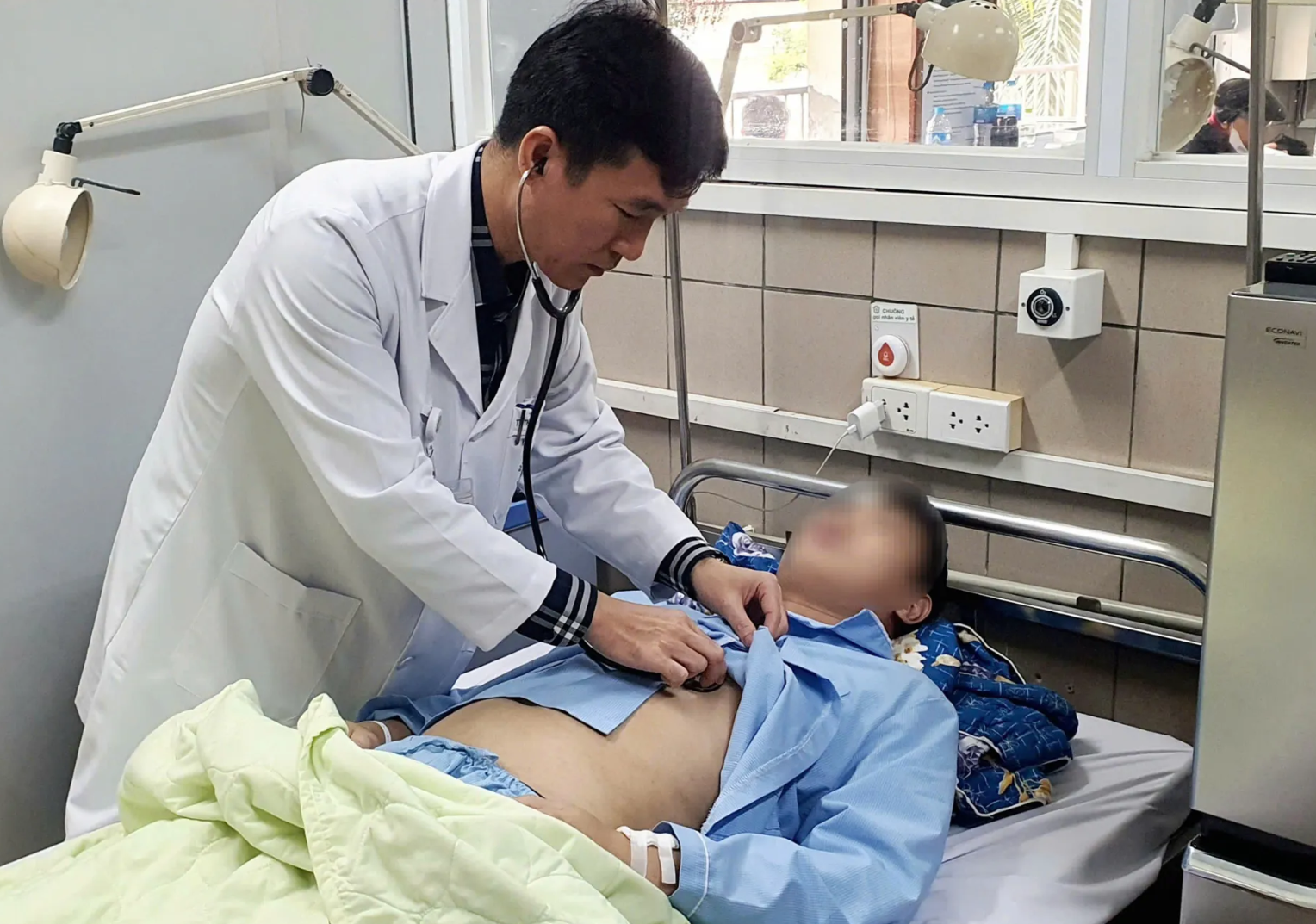 Cảnh báo bệnh suy thận ở giới trẻ