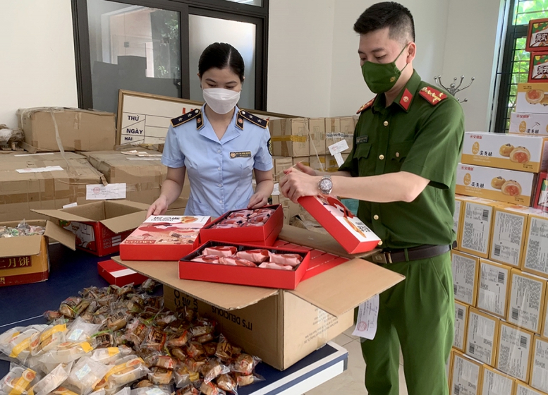 Tăng cường kiểm tra, kiểm soát thị trường, xử lý nghiêm các vi phạm