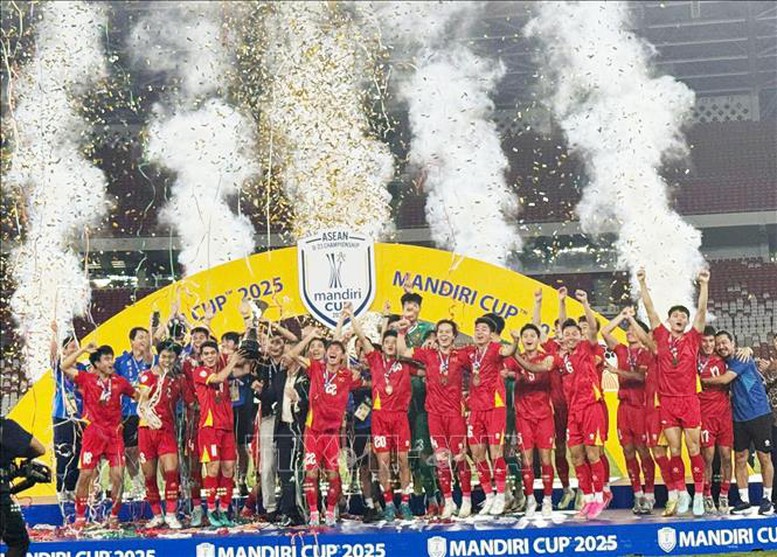 Thủ tướng gửi thư chúc mừng Đội tuyển U23 Việt Nam lần thứ ba liên tiếp vô địch U23 Đông Nam Á