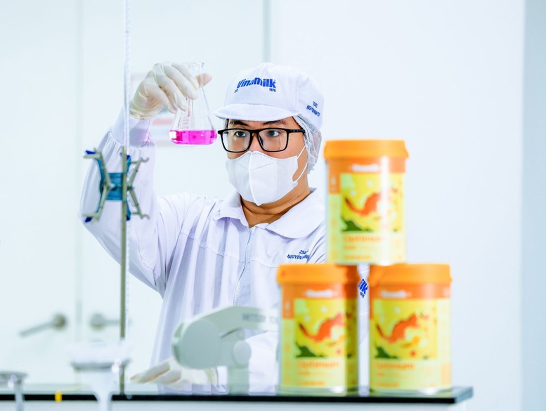 Đẩy mạnh hoạt động nghiên cứu và phát triển, đổi mới sản phẩm, Vinamilk tiên phong đưa đột phá 6 HMO vào giải pháp dinh dưỡng cho trẻ - Ảnh: VGP/Viên An Đẩy mạnh hoạt động nghiên cứu và phát triển, đổi mới sản phẩm, Vinamilk tiên phong đưa đột phá 6 HMO vào giải pháp dinh dưỡng cho trẻ - Ảnh: VGP/Viên An