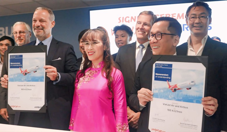Vietjet đặt hàng mới 100 máy bay A320/A321neo tại Paris Airshow Vietjet đặt hàng mới 100 máy bay A320/A321neo tại Paris Airshow