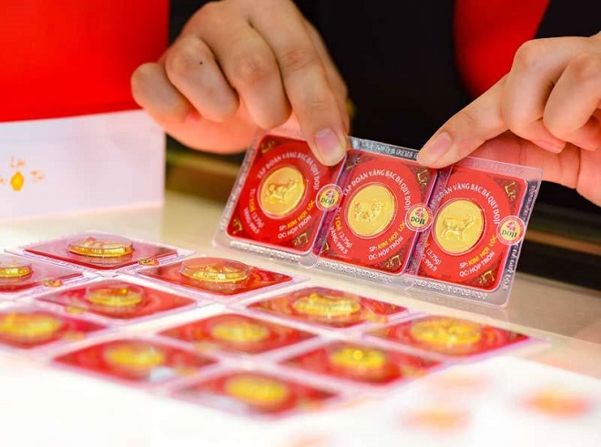 Giá vàng hôm nay 14/8: Vàng trong nước và thế giới tăng cao