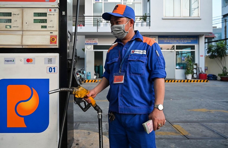 Giá xăng dầu hôm nay 22/8: Tiếp đà tăng
