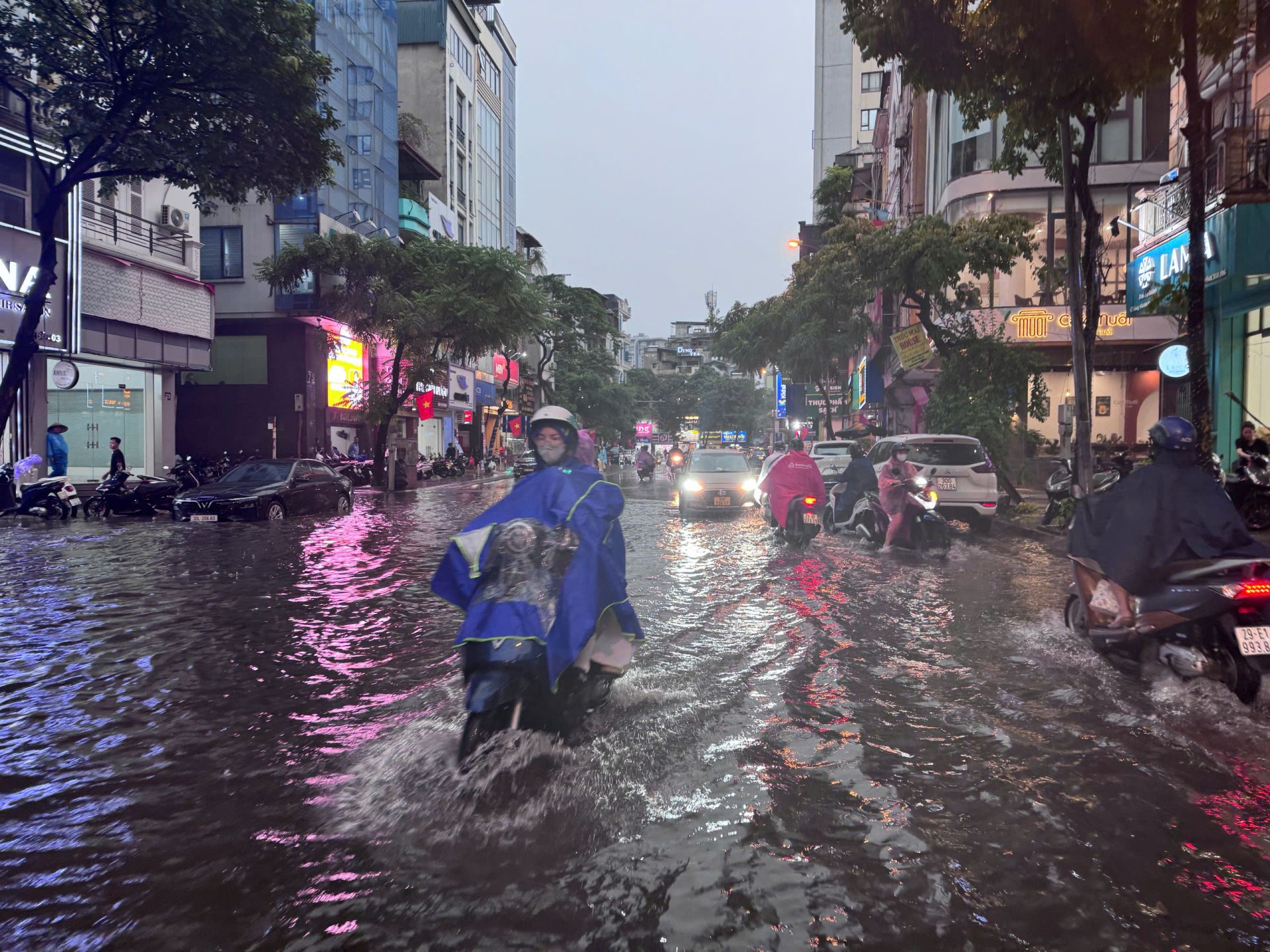 Thời tiết ngày 30/8: Bão số 6 hình thành trên Biển Đông; Bắc Bộ có mưa rào và dông rải rác