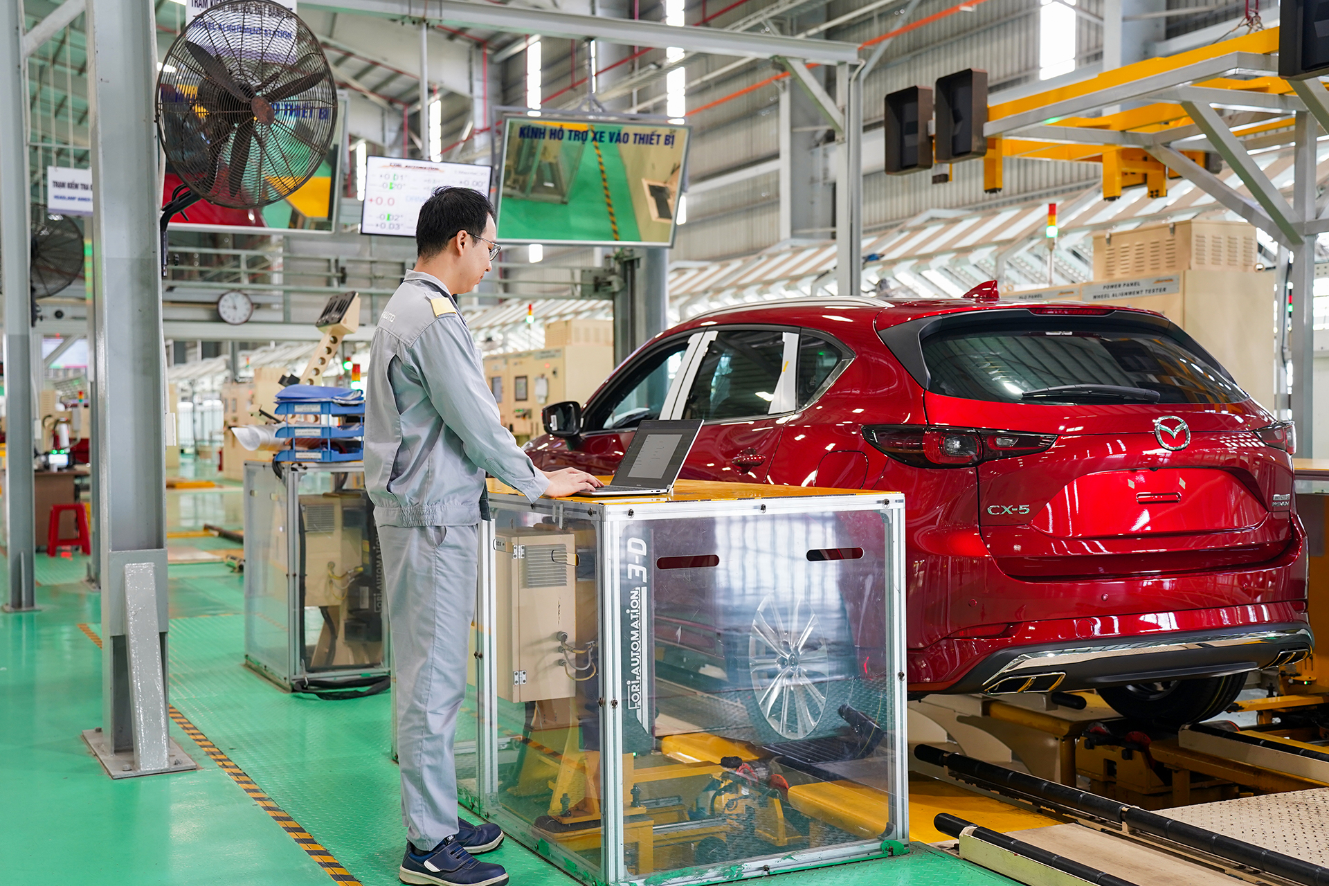Sản lượng ô tô sản xuất, lắp ráp trong nước trong tháng 8 ước đạt 40.100 chiếc