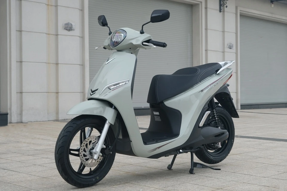 VinFast ra mắt 3 mẫu xe máy điện mới, trang bị 2 pin tiện lợi
