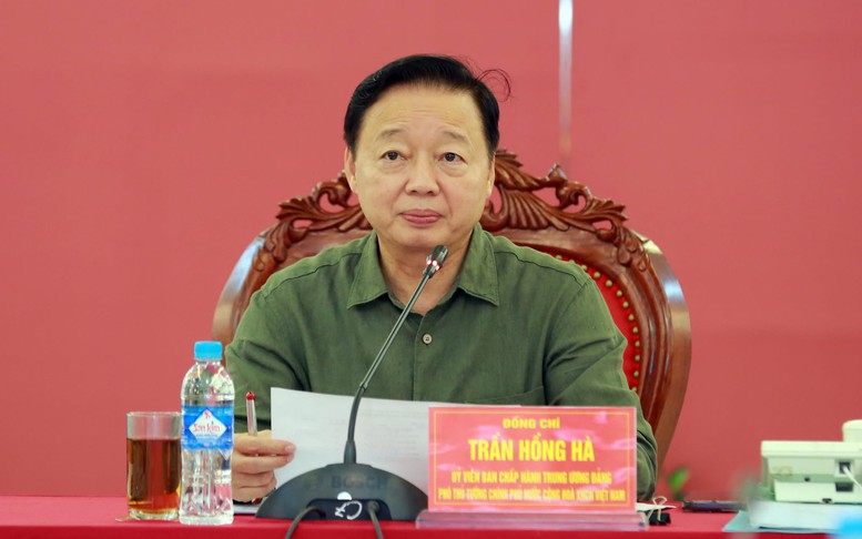 CẬP NHẬT: Khẩn trương khắc phục hậu quả bão số 10, ứng phó với lũ lụt, sạt lở so mưa lớn sau bão