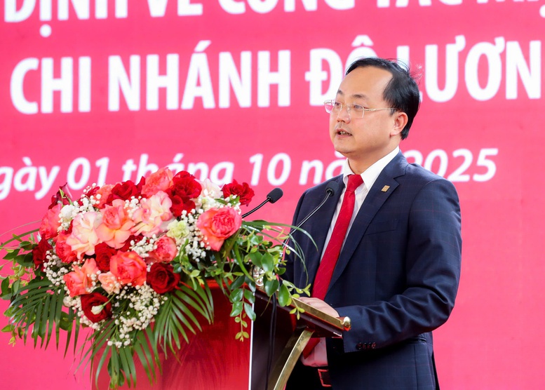 Đẩy mạnh sắp xếp mạng lưới, Agribank tăng cường nguồn lực cho 'Tam nông'