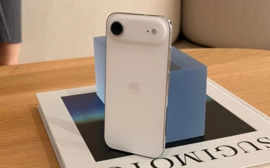 iPhone Air giảm giá lần đầu: Phiên bản 512GB và 1TB giảm từ 500.000 đến 1 triệu đồng